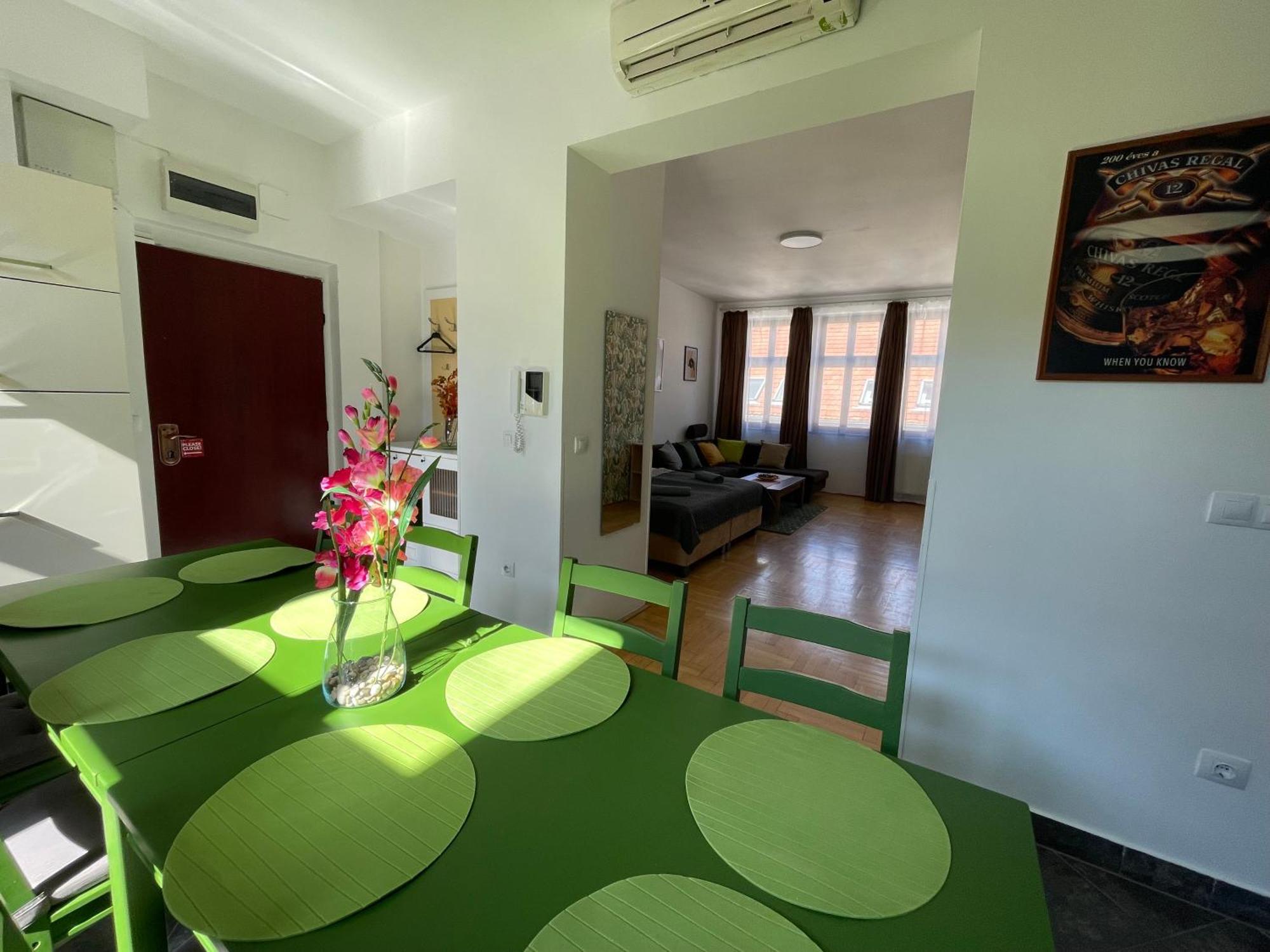 Design Apartment # Dob16 #Downtown #Nightlife Budapest Bagian luar foto